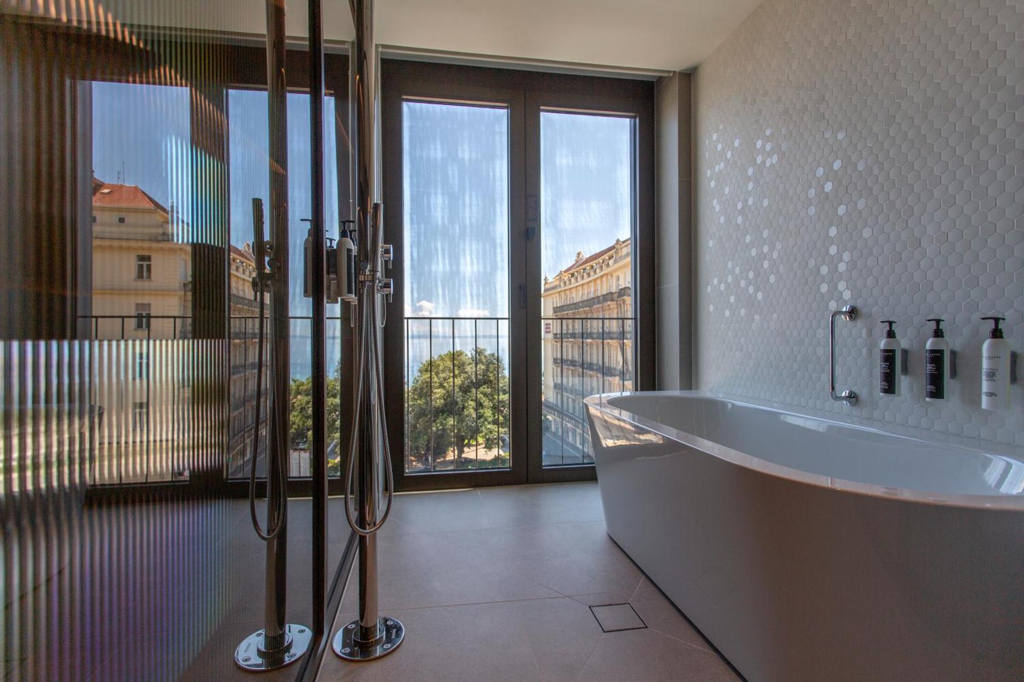 Keight Hotel Opatija, Curio Collection By Hilton Esterno foto