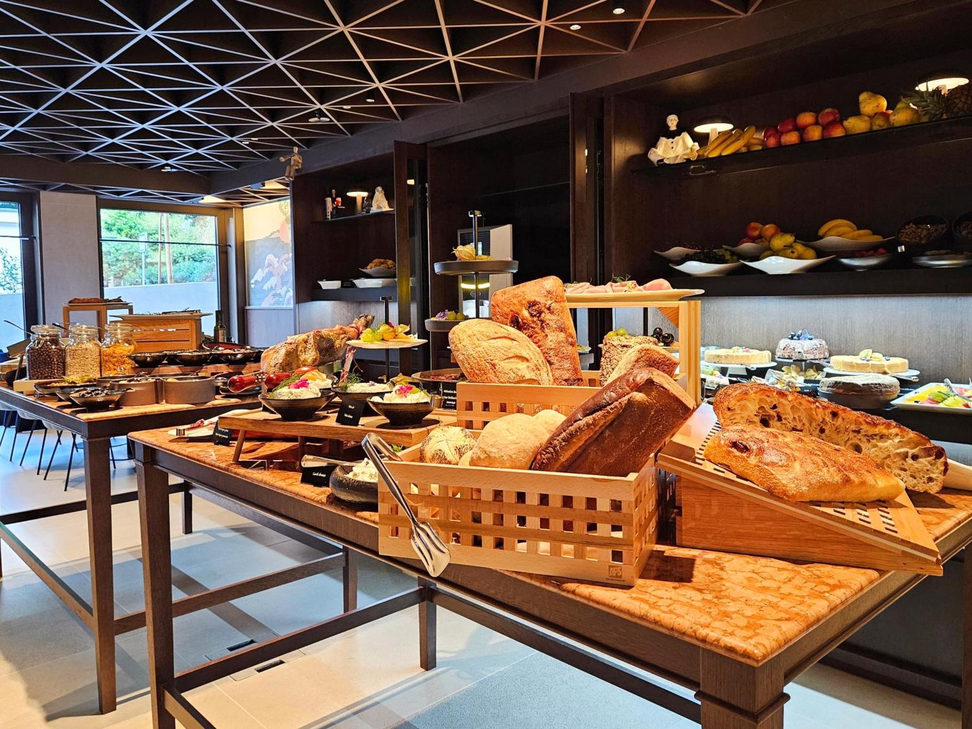 Keight Hotel Opatija, Curio Collection By Hilton Esterno foto